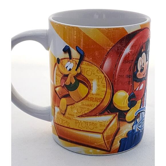 MUG-DISNEY-JERRY LEIGH DESIGN-2013-Disney Parks-Pluto-Mickey-Donald-Goofy-16 OZ - Picture 6 of 16